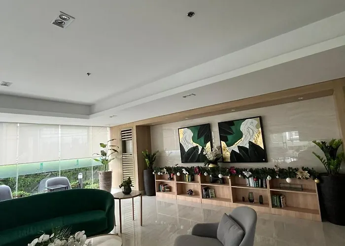 Lush Residences 公寓式飯店